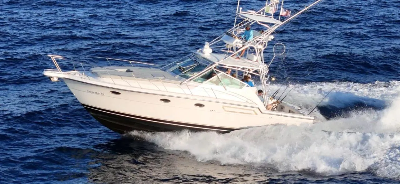 King Fisher 40' Ft Tiara